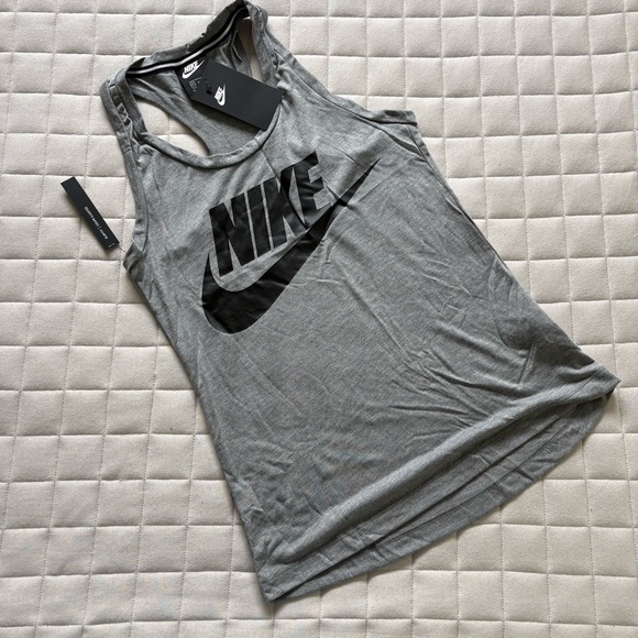 Nike Heather Gray Athletic Tank - Picture 1 of 3